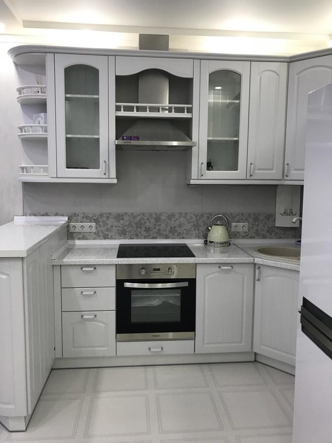 Luxe Apartment On Drahomanova Kiev Buitenkant foto